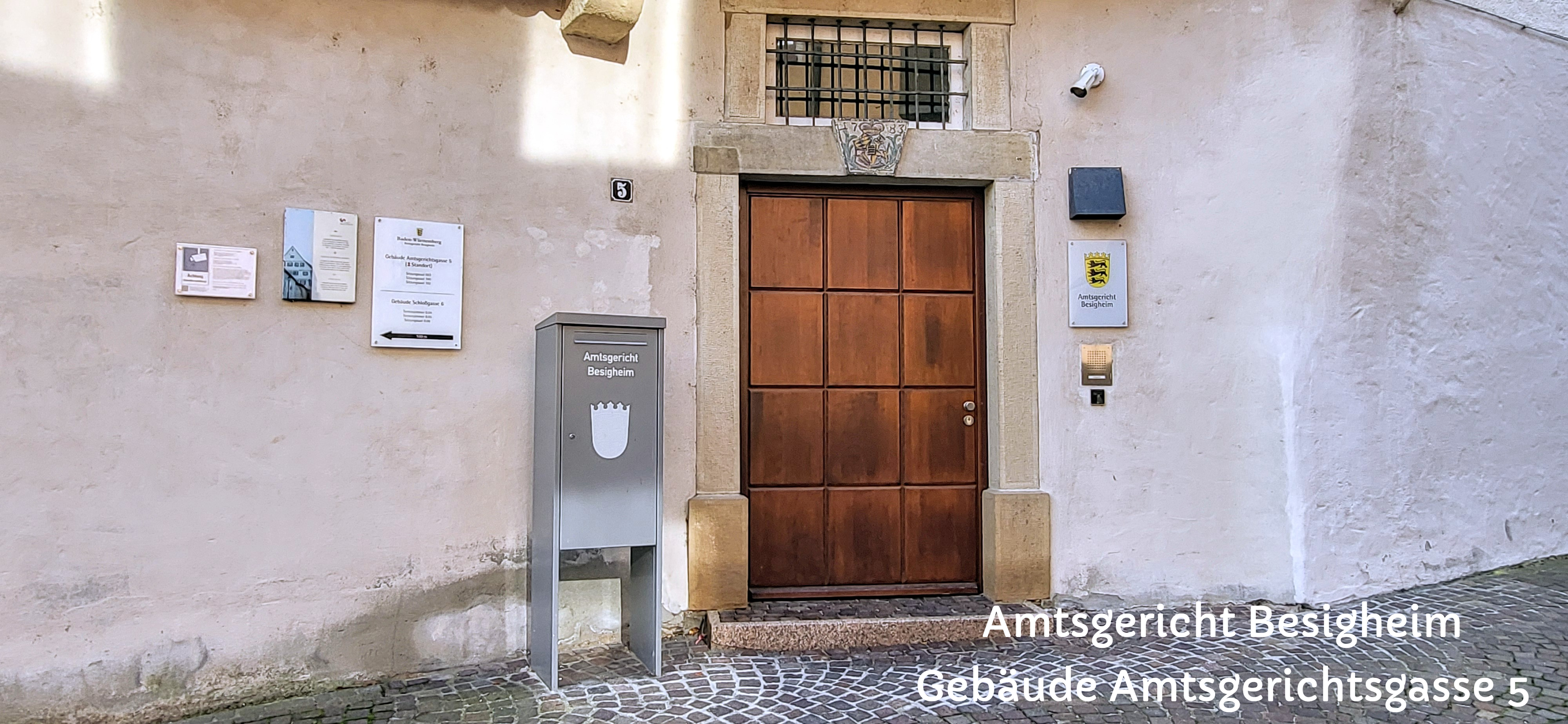 Eingang des Gebäudes Amtsgerichtsgasse 5